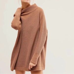 NWOT Slouchy Tunic Ottoman Oversized Camel Sweater Size Small